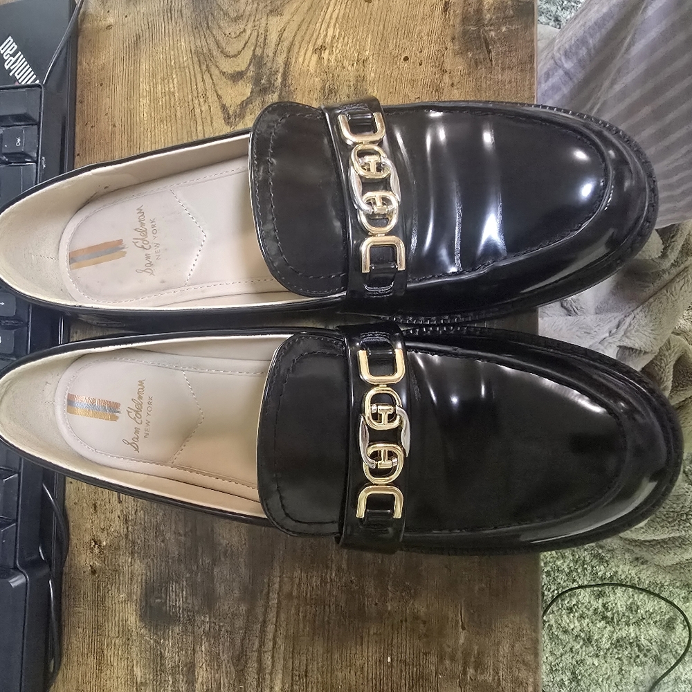 Sam Edelman Black Loafers with Gold Accents - Picture 1 of 13